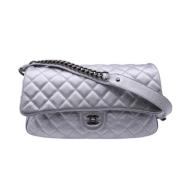 Pre-owned Leather chanel-bags Chanel Vintage , Gray , Dames