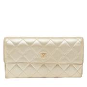 Pre-owned Leather wallets Chanel Vintage , Yellow , Dames