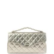 Pre-owned Fabric chanel-bags Chanel Vintage , Gray , Dames