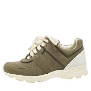 Pre-owned Canvas sneakers Chanel Vintage , Green , Dames