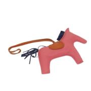 Pre-owned Leather key-holders Hermès Vintage , Pink , Dames