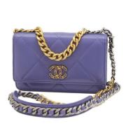 Pre-owned Leather wallets Chanel Vintage , Purple , Dames