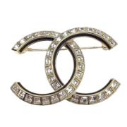 Pre-owned Metal chanel-jewelry Chanel Vintage , Yellow , Dames