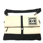 Pre-owned Canvas chanel-bags Chanel Vintage , Beige , Dames