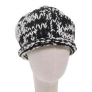 Pre-owned Fabric hats Chanel Vintage , Black , Dames