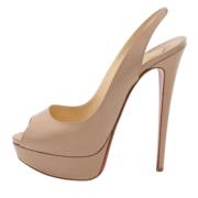 Pre-owned Leather heels Christian Louboutin Pre-owned , Beige , Dames