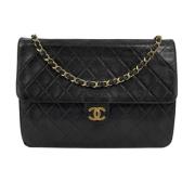 Pre-owned Leather chanel-bags Chanel Vintage , Black , Dames