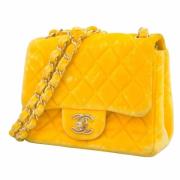 Pre-owned Fabric chanel-bags Chanel Vintage , Yellow , Dames