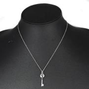 Pre-owned Metal necklaces Tiffany & Co. Pre-owned , Gray , Dames