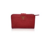 Pre-owned Leather wallets Prada Vintage , Red , Dames