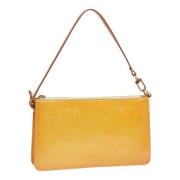 Pre-owned Leather clutches Louis Vuitton Vintage , Yellow , Dames