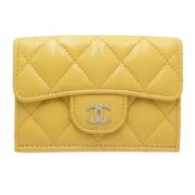 Pre-owned Leather wallets Chanel Vintage , Yellow , Dames