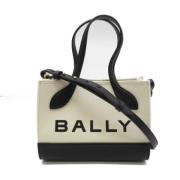 Pre-owned Canvas handbags Bally Pre-owned , Beige , Dames