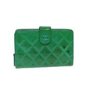 Pre-owned Plastic wallets Chanel Vintage , Green , Dames