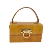 Pre-owned Plastic handbags Salvatore Ferragamo Pre-owned , Yellow , Da...