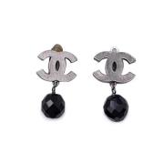 Pre-owned Metal earrings Chanel Vintage , Gray , Dames