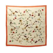 Pre-owned Canvas scarves Hermès Vintage , Beige , Dames