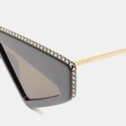 Pre-owned Glass sunglasses Gucci Vintage , Black , Dames