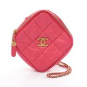 Pre-owned Leather crossbody-bags Chanel Vintage , Pink , Dames