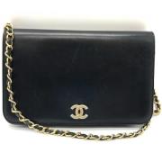 Pre-owned Leather crossbody-bags Chanel Vintage , Black , Dames