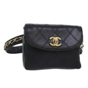 Pre-owned Leather crossbody-bags Chanel Vintage , Black , Unisex