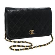 Pre-owned Leather shoulder-bags Chanel Vintage , Black , Dames