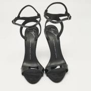 Pre-owned Fabric sandals Giuseppe Zanotti Pre-owned , Black , Dames