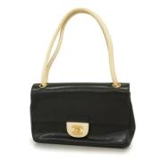 Pre-owned Leather shoulder-bags Chanel Vintage , Black , Dames