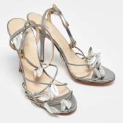 Pre-owned Leather sandals Prada Vintage , Gray , Dames