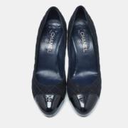 Pre-owned Suede heels Chanel Vintage , Blue , Dames