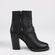 Pre-owned Leather boots Miu Miu Pre-owned , Black , Dames