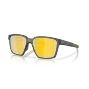 Sportieve zonnebril met uniek ontwerp Oakley , Black , Unisex