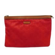 Pre-owned Nylon clutches Gucci Vintage , Red , Dames