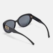 Pre-owned Acetate sunglasses Versace Pre-owned , Black , Dames