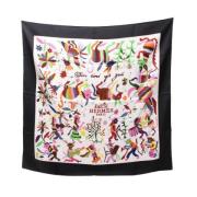 Pre-owned Silk scarves Hermès Vintage , Multicolor , Dames