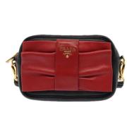 Pre-owned Leather prada-bags Prada Vintage , Red , Dames