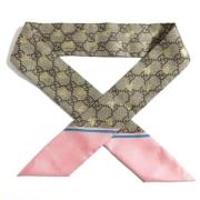 Pre-owned Silk scarves Gucci Vintage , Beige , Dames