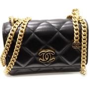 Pre-owned Leather crossbody-bags Chanel Vintage , Black , Dames