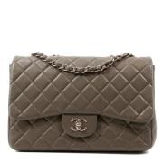 Pre-owned Fabric shoulder-bags Chanel Vintage , Gray , Dames