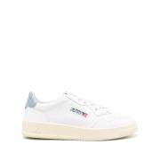 Witte Veterschoenen met Geperforeerde Neus Autry , White , Heren