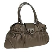 Pre-owned Leather handbags Salvatore Ferragamo Pre-owned , Gray , Dame...