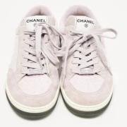 Pre-owned Fabric sneakers Chanel Vintage , Purple , Dames