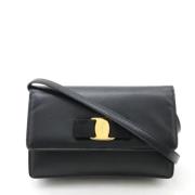 Pre-owned Leather shoulder-bags Salvatore Ferragamo Pre-owned , Black ...