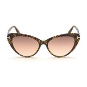 Stijlvolle zonnebril voor modeliefhebbers Tom Ford , Brown , Unisex