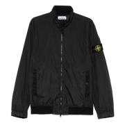 Zwarte Nylon Ritsjas met Badge Stone Island , Black , Heren