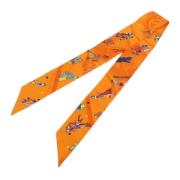 Pre-owned Silk scarves Hermès Vintage , Orange , Dames