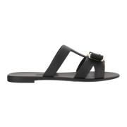 Boog Rubberen Sandalen met Gouden Plaat Salvatore Ferragamo , Black , ...