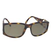 Pre-owned Plastic sunglasses Chanel Vintage , Brown , Dames