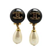 Pre-owned Metal earrings Chanel Vintage , Black , Dames