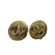 Pre-owned Metal earrings Chanel Vintage , Yellow , Dames